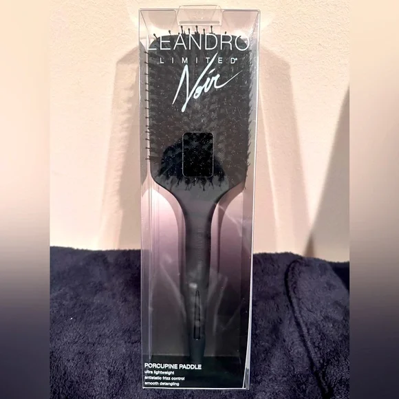 Leandro Limited Noir Porcupine Paddle Brush - Picture 1 of 5